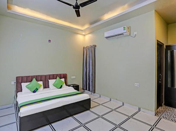 Expo View Residency Hotel Greater Noida Exterior photo