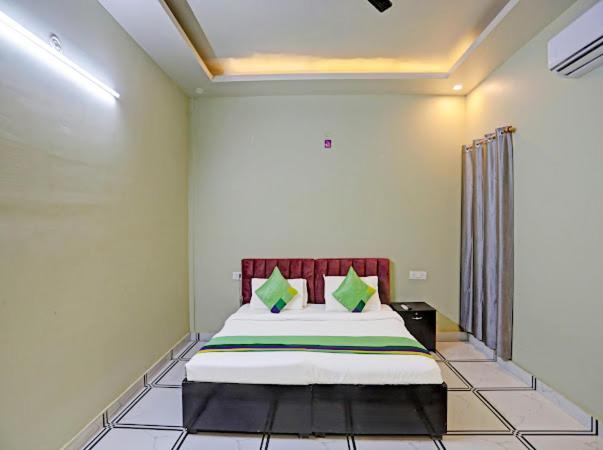 Expo View Residency Hotel Greater Noida Exterior photo